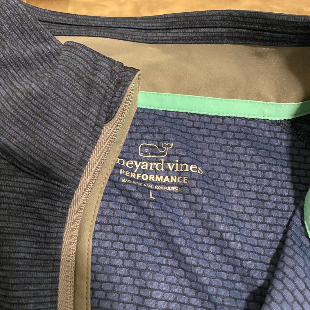 Vineyard Vines performance 1/4 zip size large